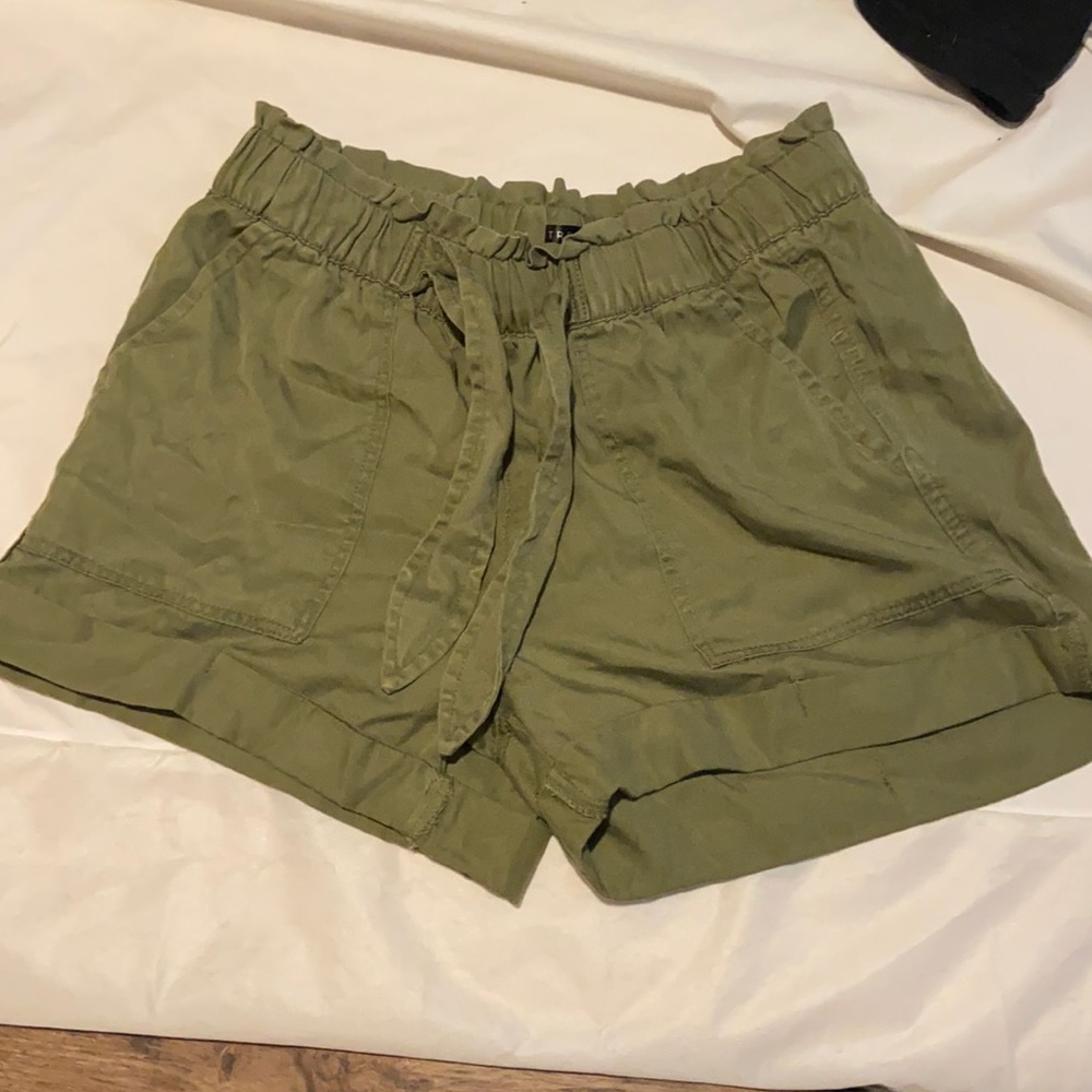 green flow shorts